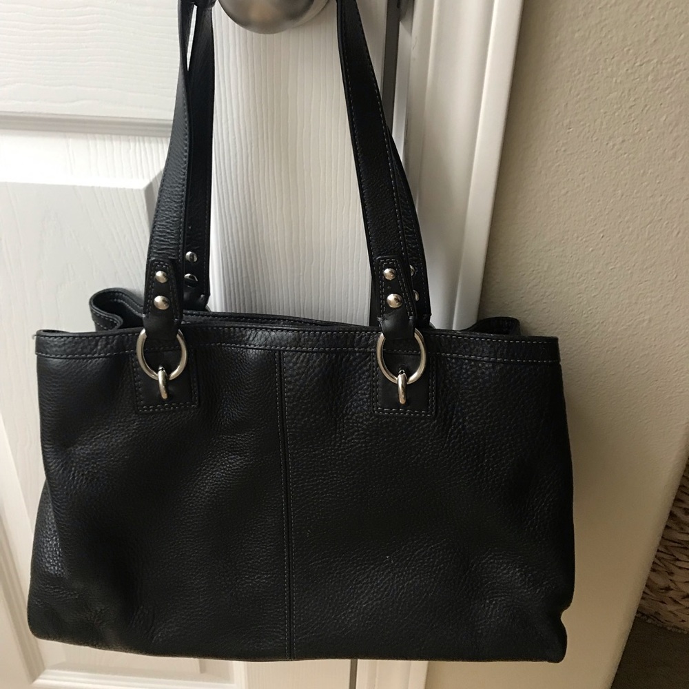 Coach purse - Picture 2 of 8